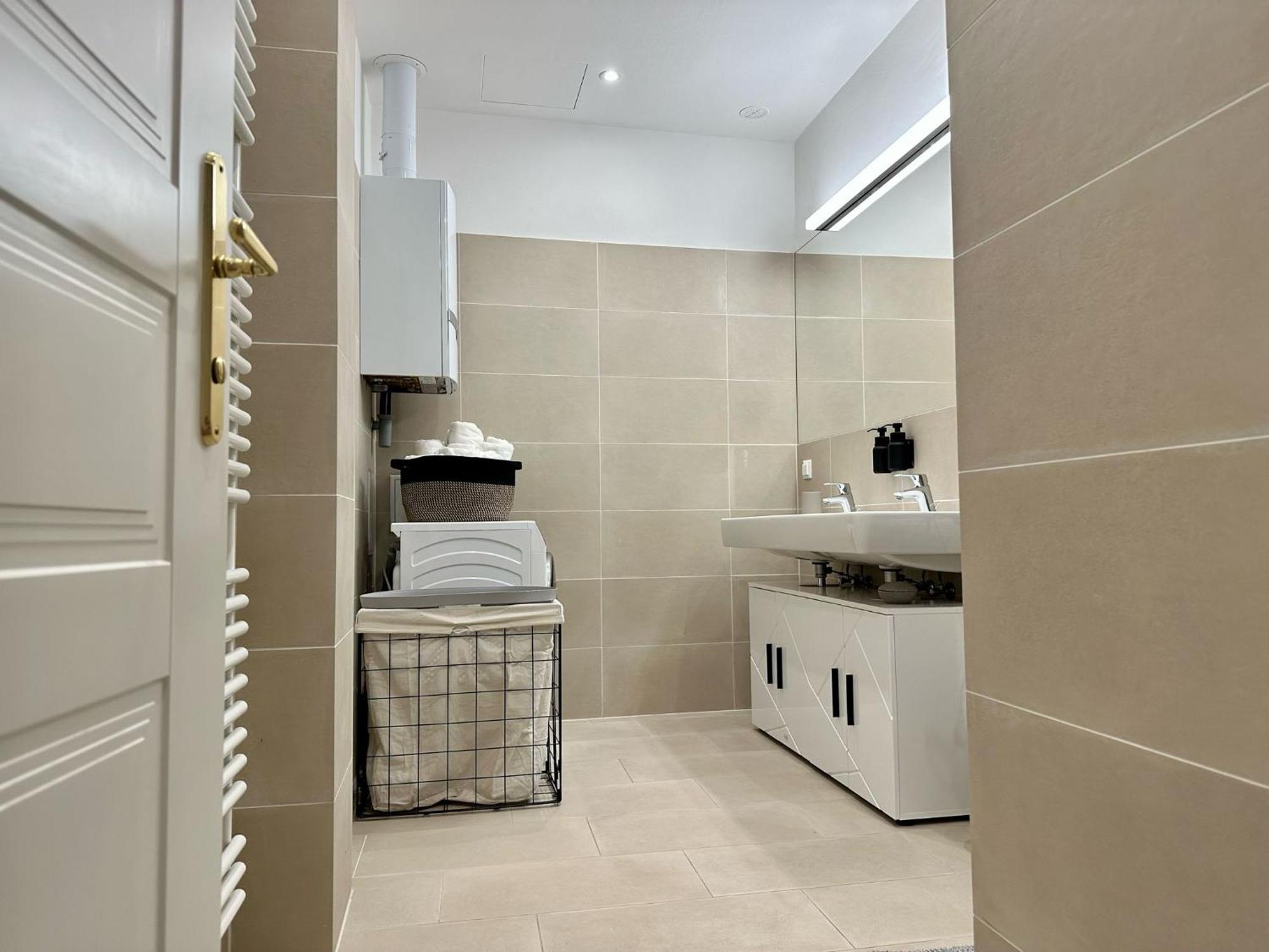 Designer Apartment Near Main Station Viena Exterior foto
